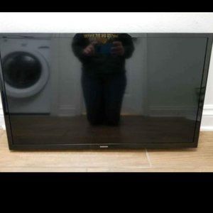 Samsung 32" TV (2015)